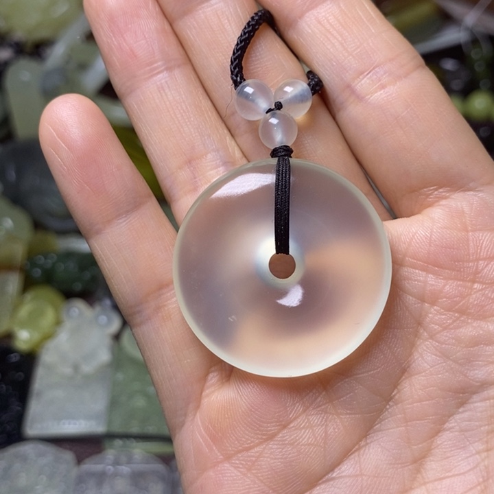 岫玉岫玉颈饰未镶嵌