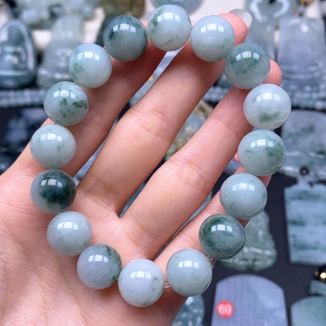 翡翠未镶嵌颈饰手串