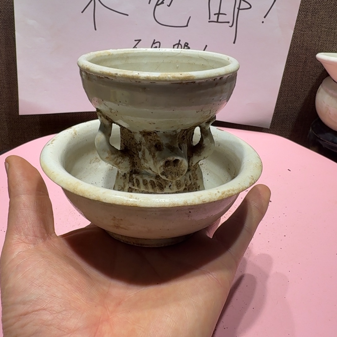 陶其他漂亮的小瓷瓶子