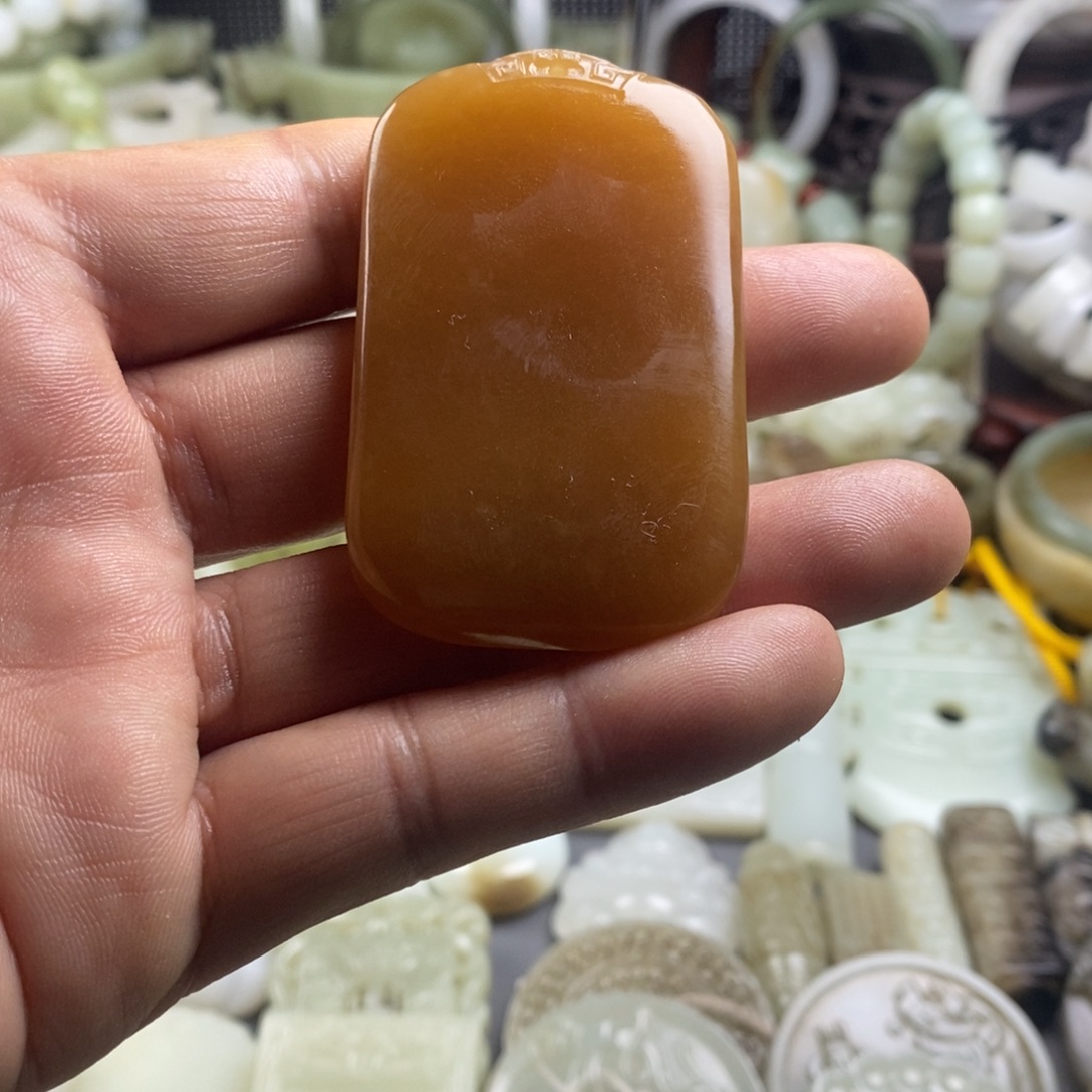 和田玉（糖玉）未镶嵌颈饰