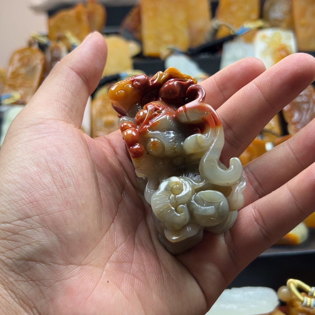 石英质玉（黄龙玉）未镶嵌hly