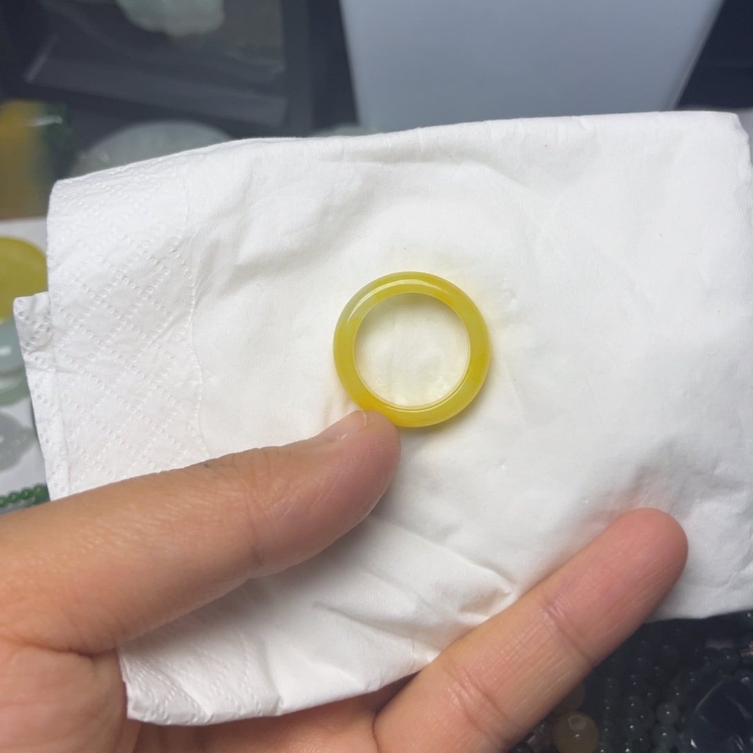 翡翠未镶嵌颈饰戒指17号