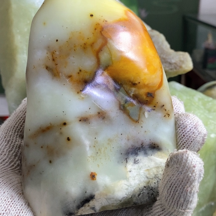 蛇纹石玉珠宝岫玉原石未镶嵌