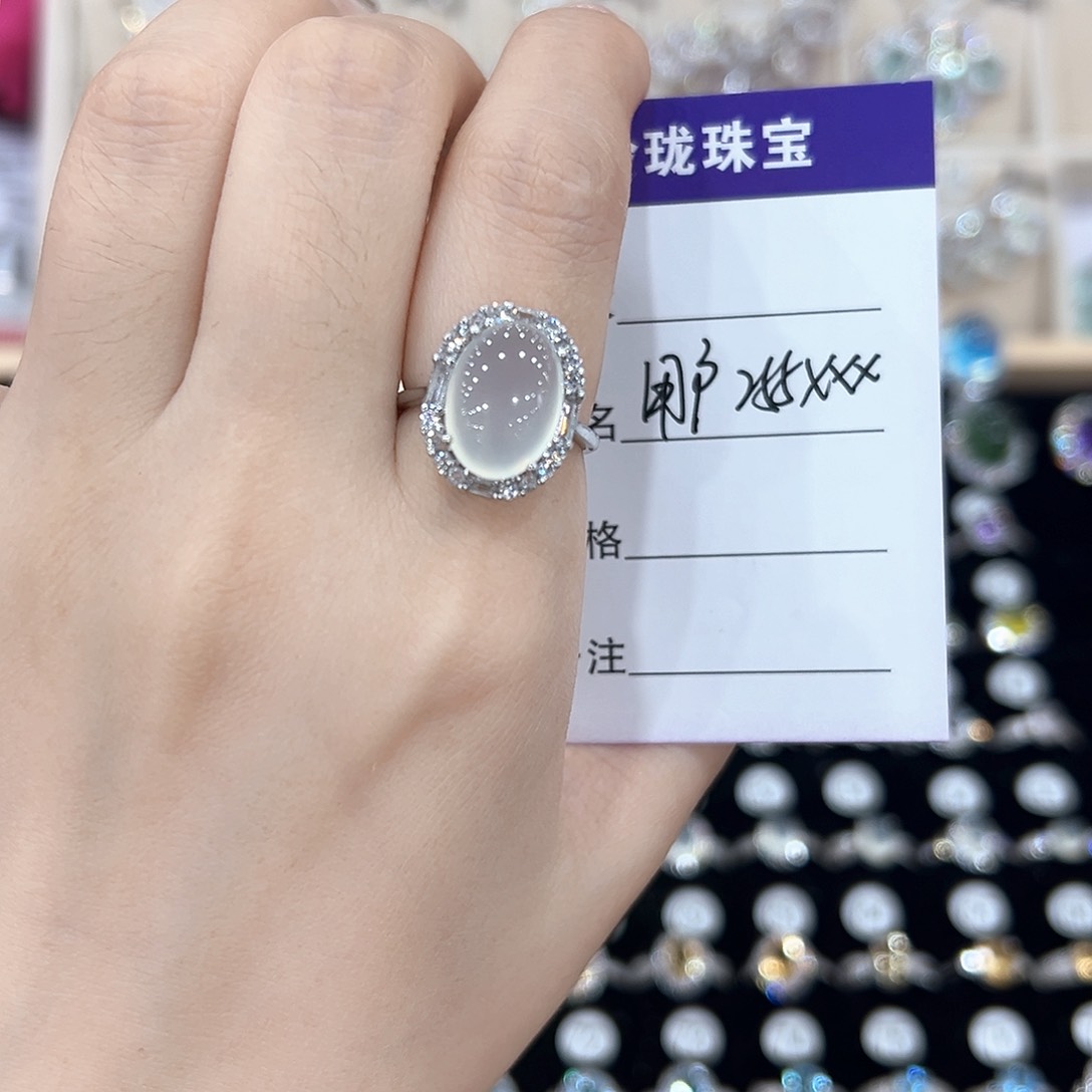 用***8黄晶戒指银S925镶嵌