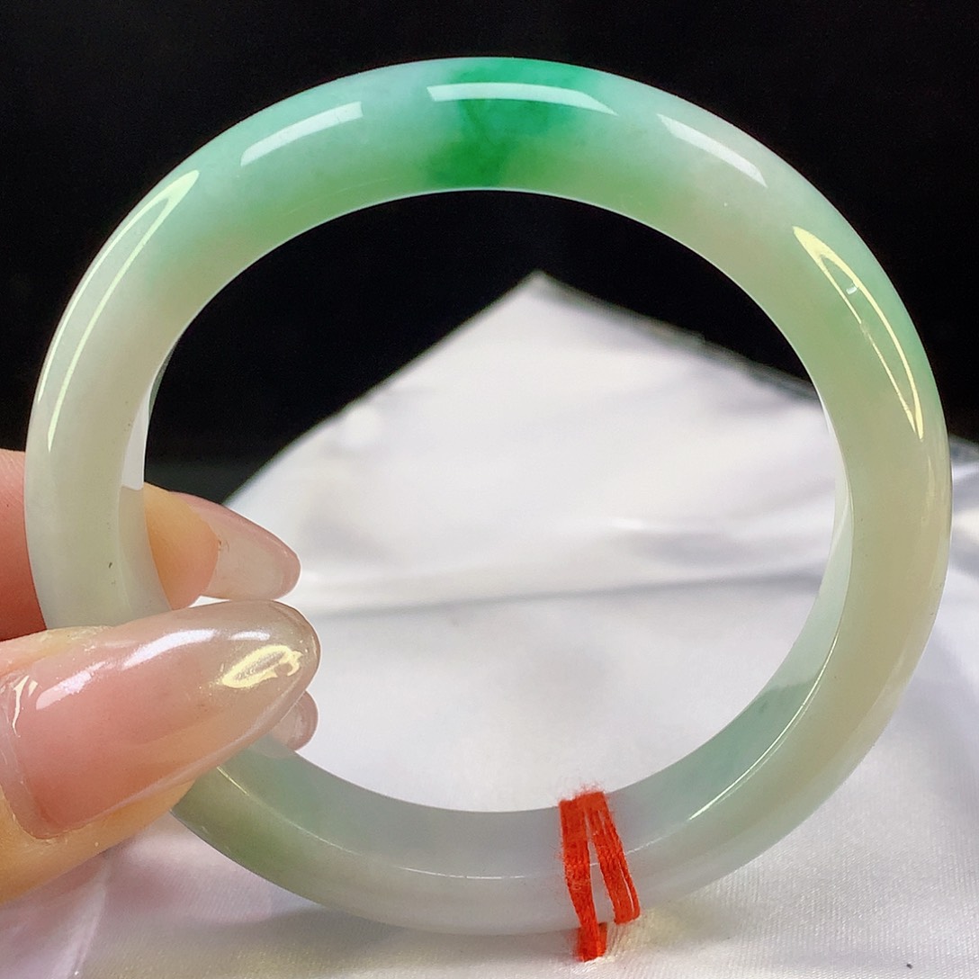 翡翠手镯未镶嵌天然翡翠1307