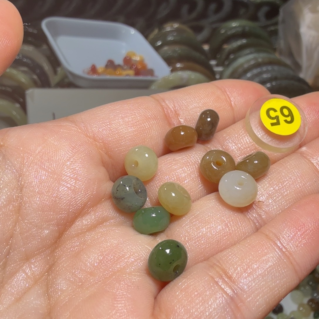 和田玉未镶嵌珠宝奇石