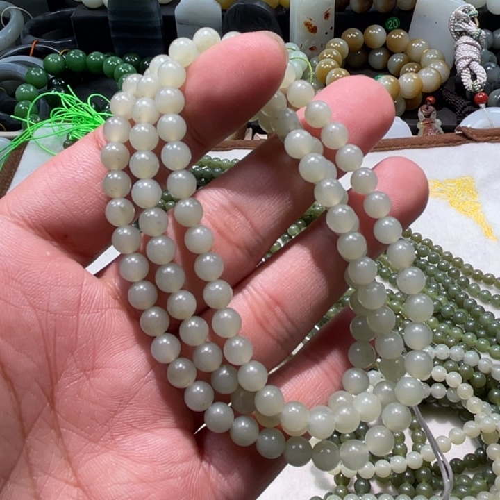 和田玉未镶嵌手链新疆且末青白卡6