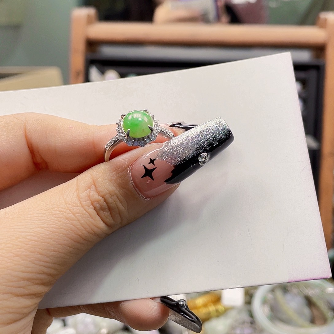 翡翠未镶嵌颈饰天然翡翠Ａ货