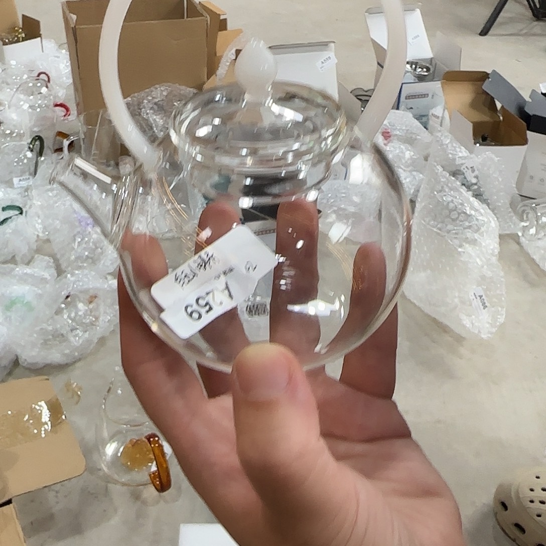 259号白玉提梁壶一个