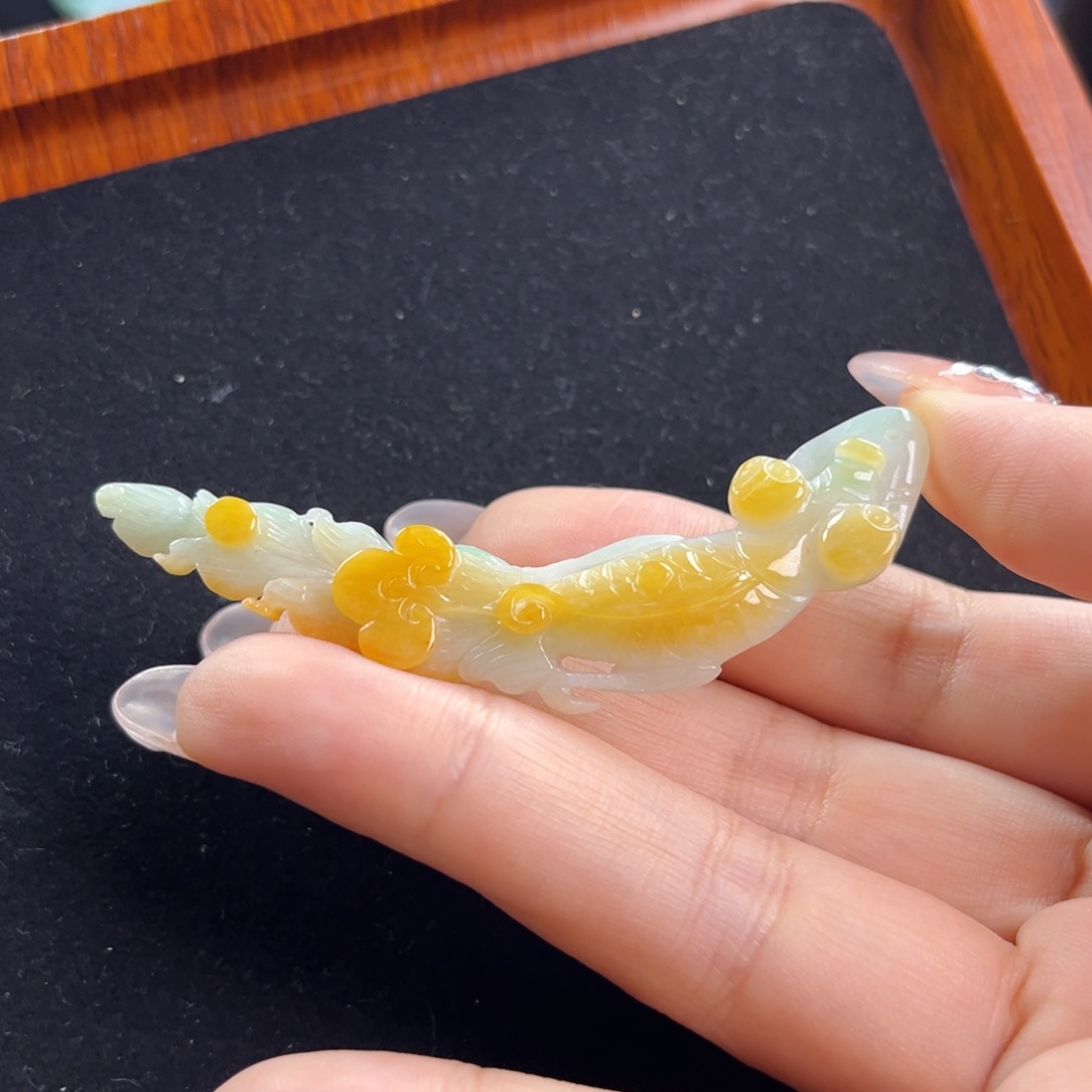 颈饰未镶嵌翡翠锦鲤