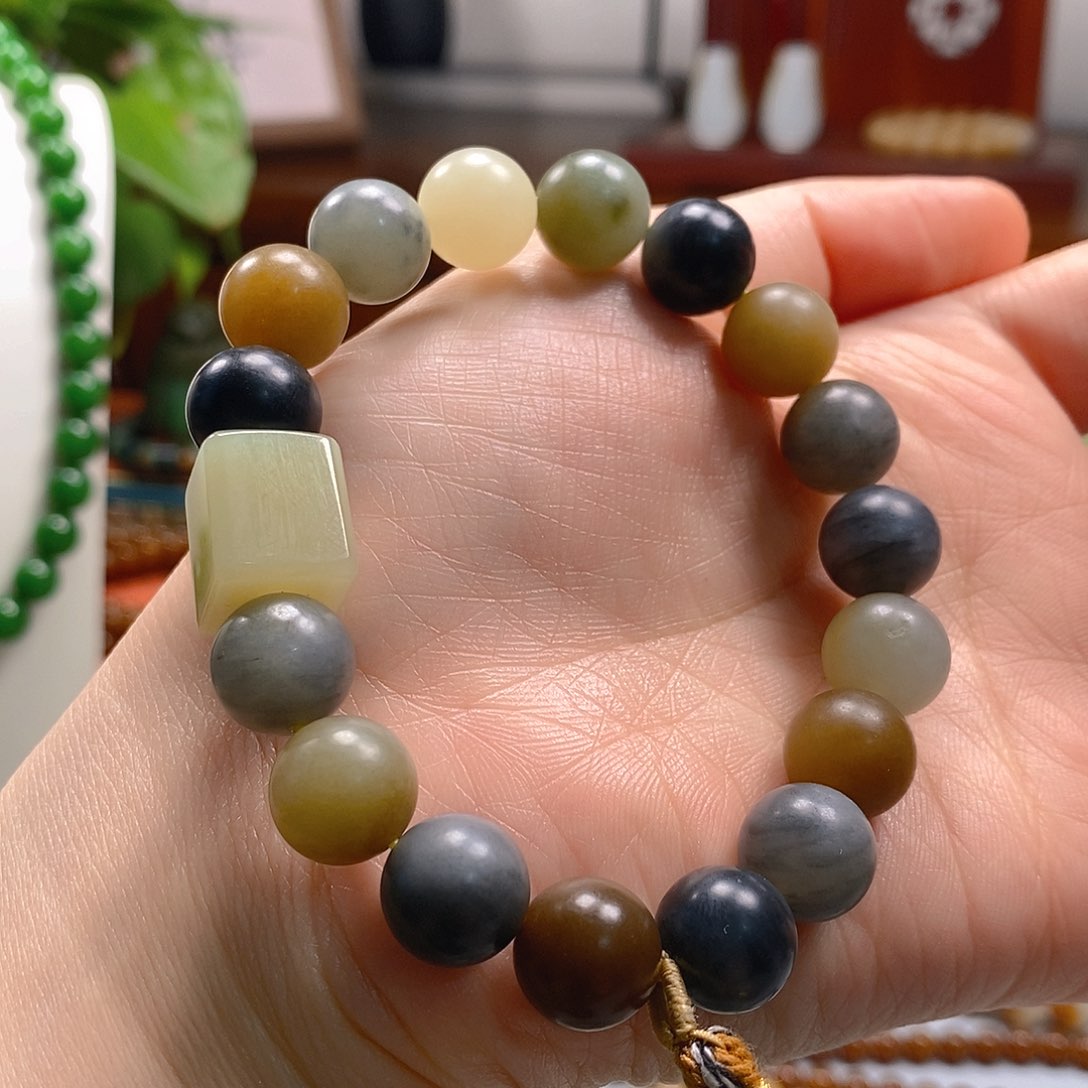 和田玉手串未镶嵌浅**光