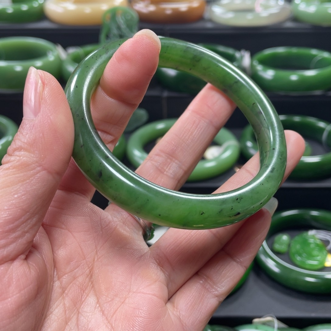 和田玉（碧玉）手镯未镶嵌