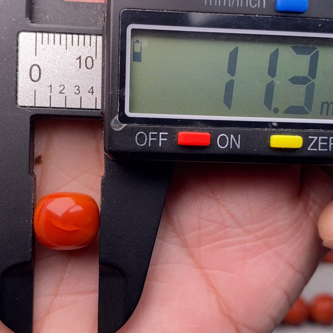 南红玛瑙配饰未镶嵌百**精微瑕