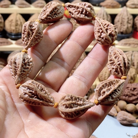 文玩核桃把件水滴手串