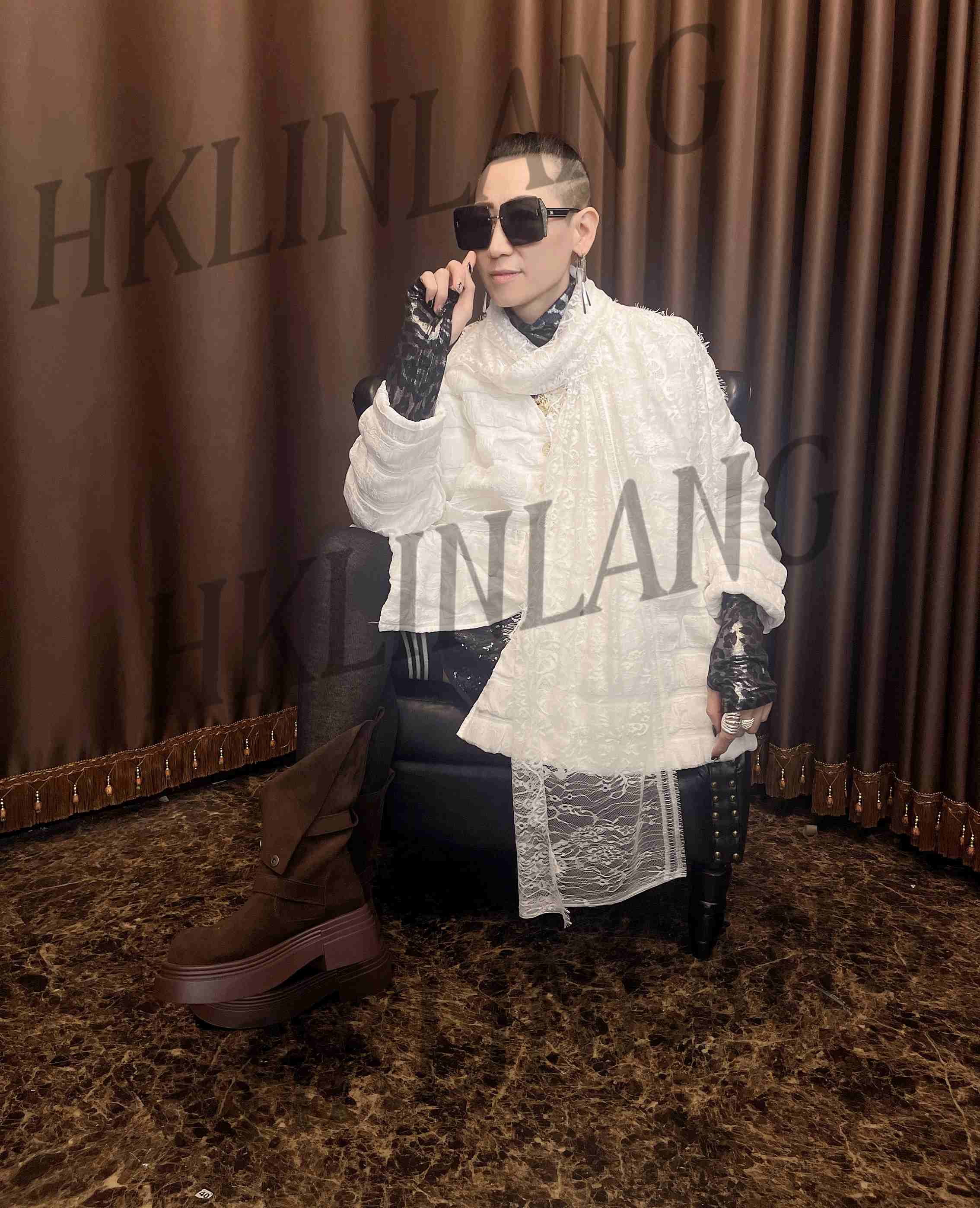 韩版时尚气质百搭复古黑色咖啡色泡泡袖棉开衫短外套D001#