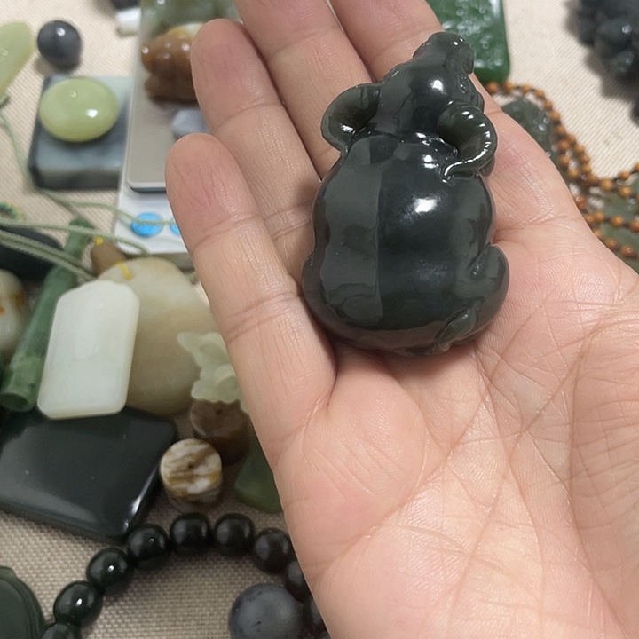 和田玉（糖玉）未镶嵌颈饰