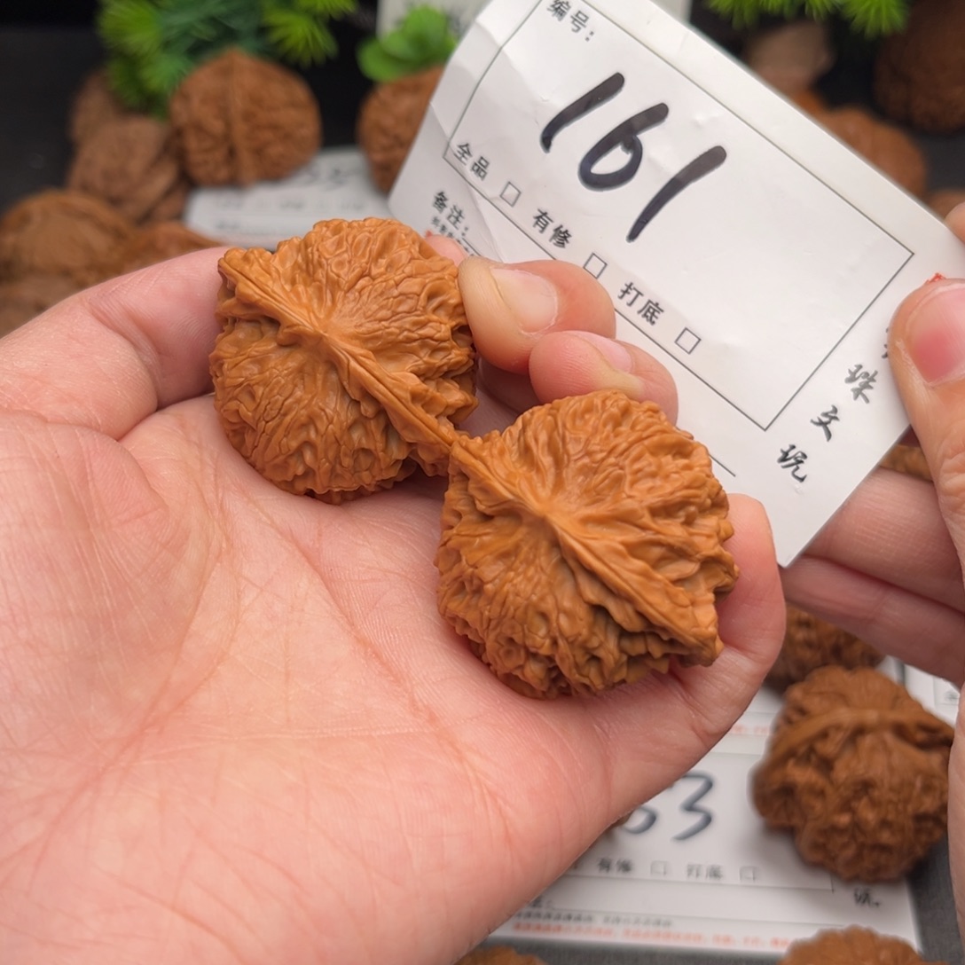 文玩核桃吊坠40苹果61