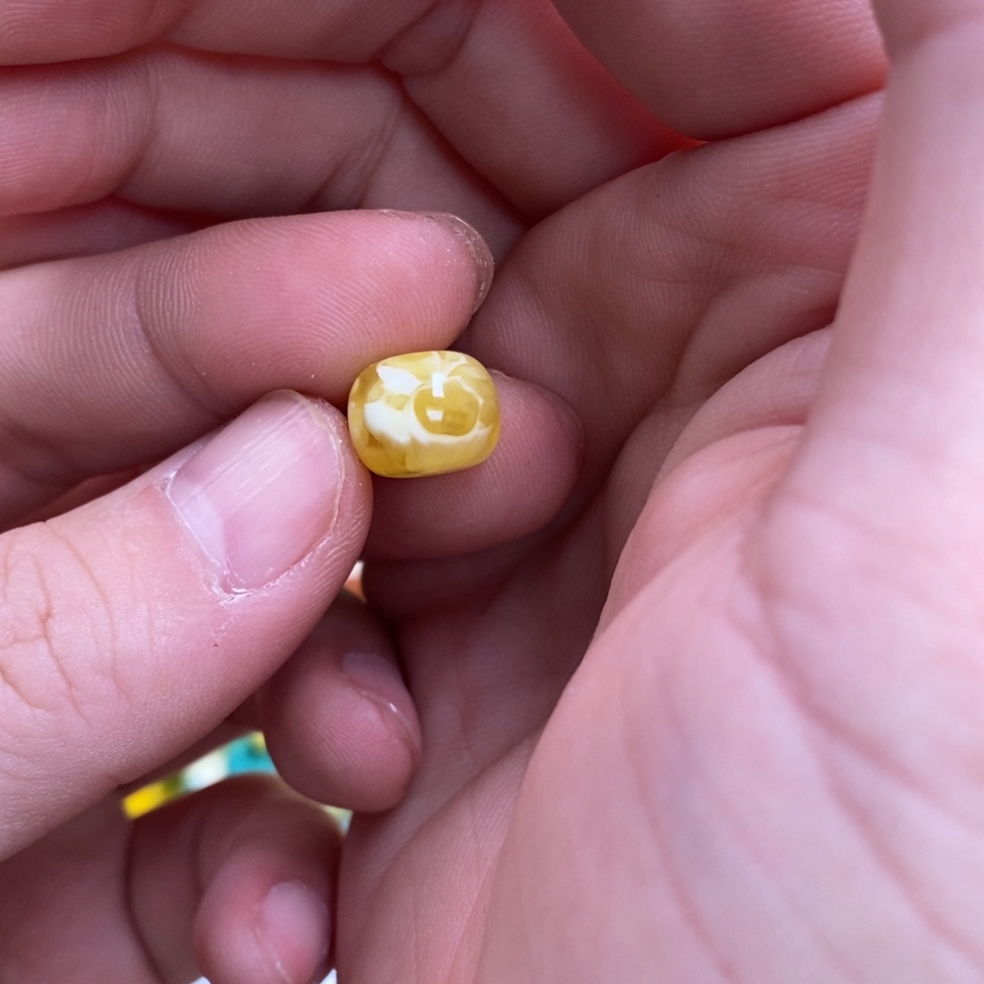 爱***蒙蜜蜡未镶嵌裸石配饰