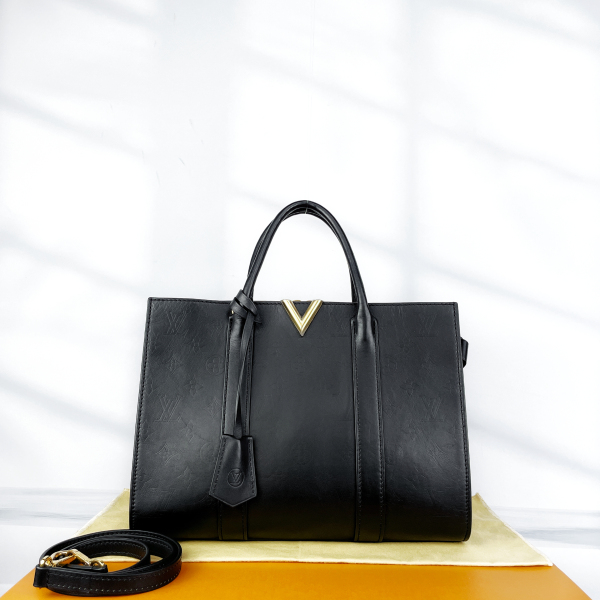 95新/路易威登/市场价24500/包包/250129RN0021