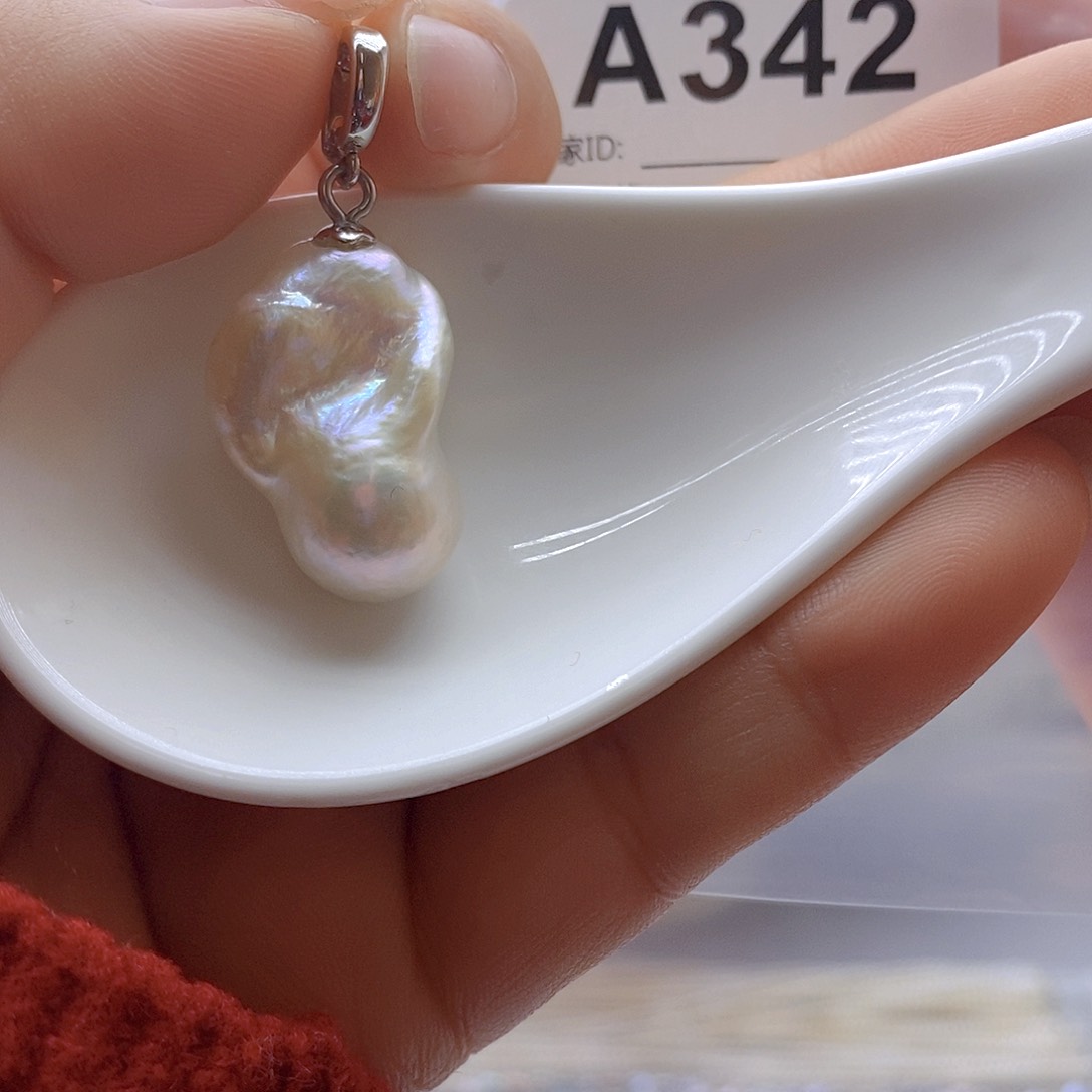 淡水珍珠颈饰未镶嵌