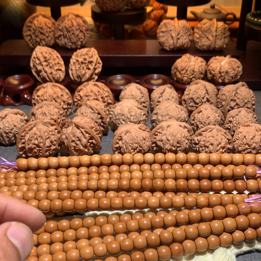 手串桃核猴头9左右