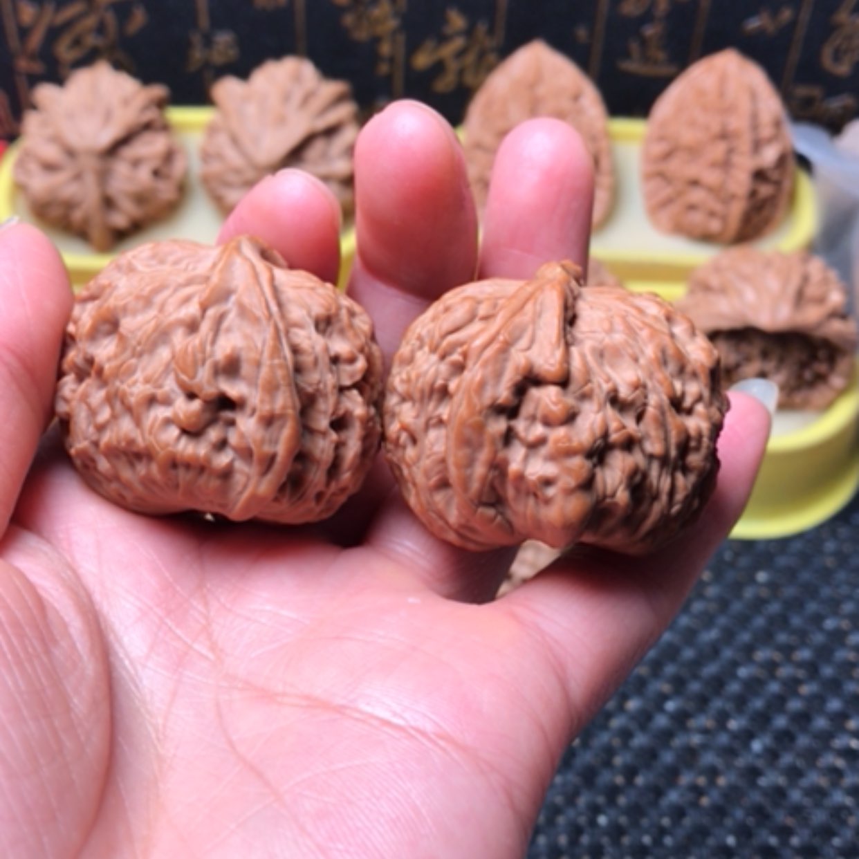 【闪购商品】摆件核桃悠***山文玩核桃