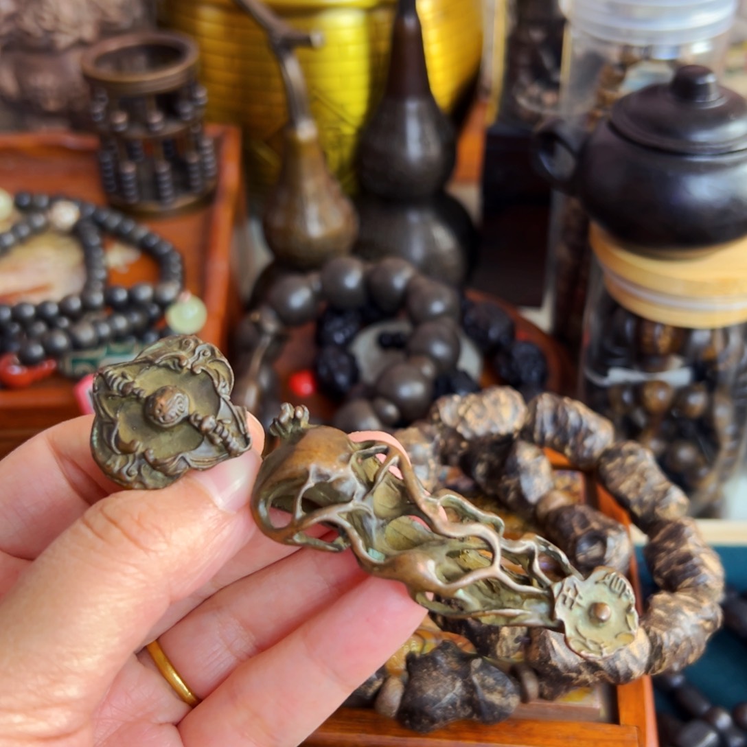 阴沉木精品高货文玩手串摆件把件