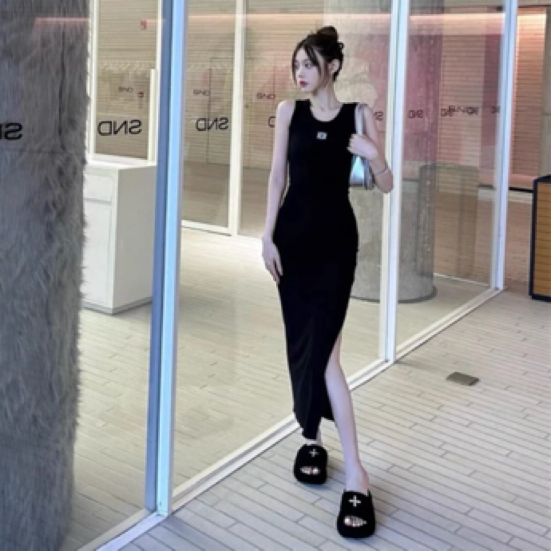 99新 LOEWE/罗意威 A100989/白标logo黑色长款弹力修身连衣裙/M码