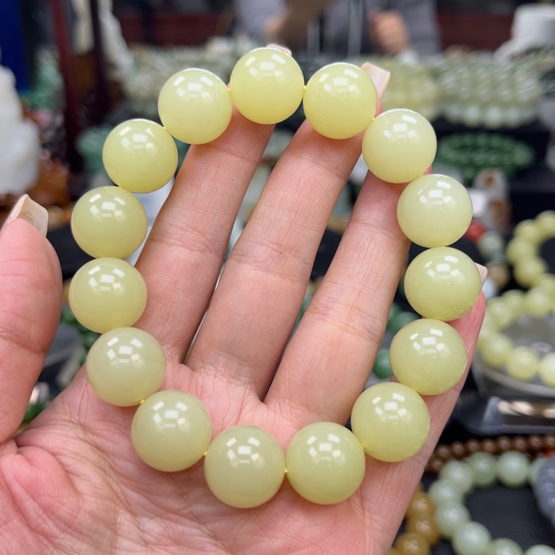 和田玉手串未镶嵌隐*