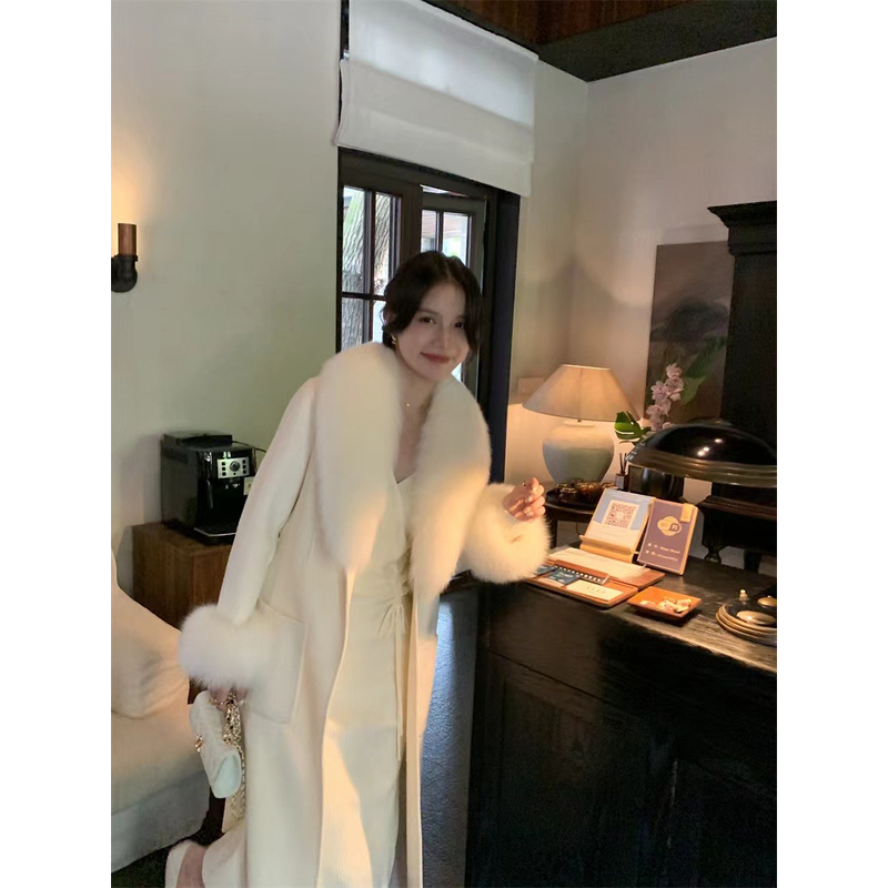 2025秋冬高端定制大狐狸毛羊毛大衣外套新款女大衣女秋冬高级感