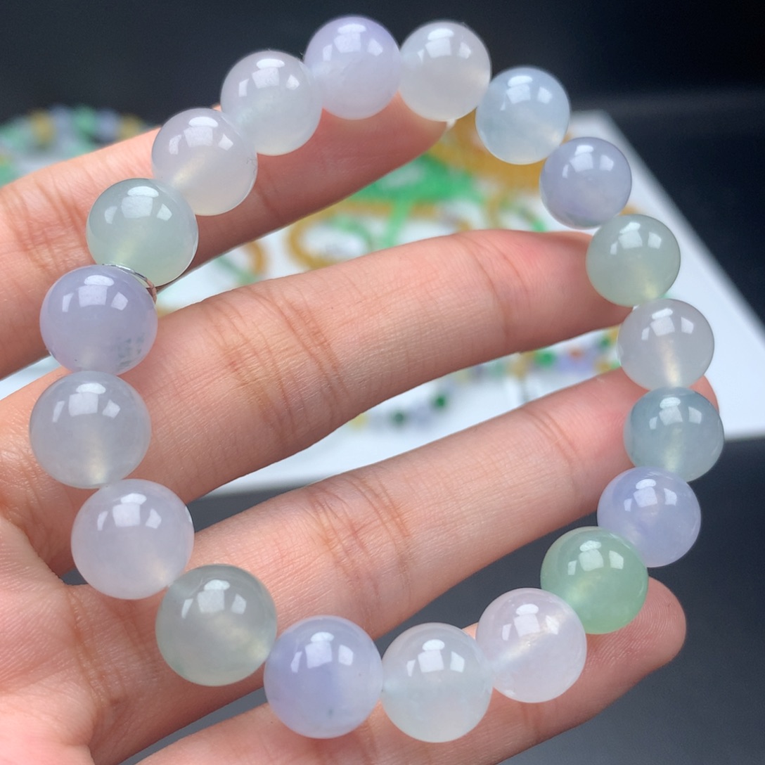 翡翠手链未镶嵌卡