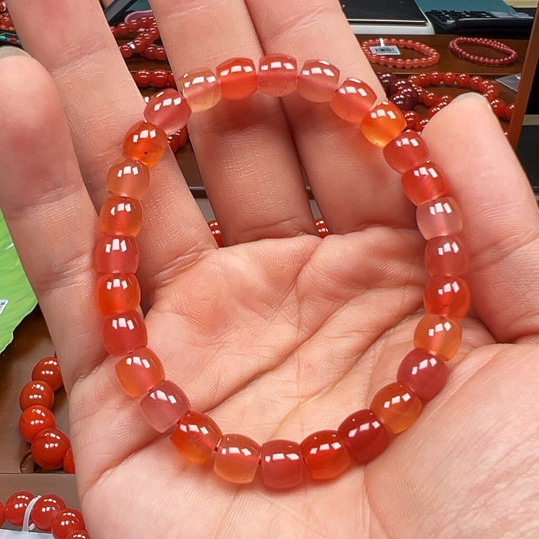 南红玛瑙未镶嵌手链