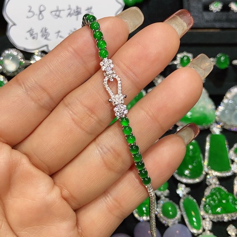 【闪购商品】翡翠手链未镶嵌天然翡翠