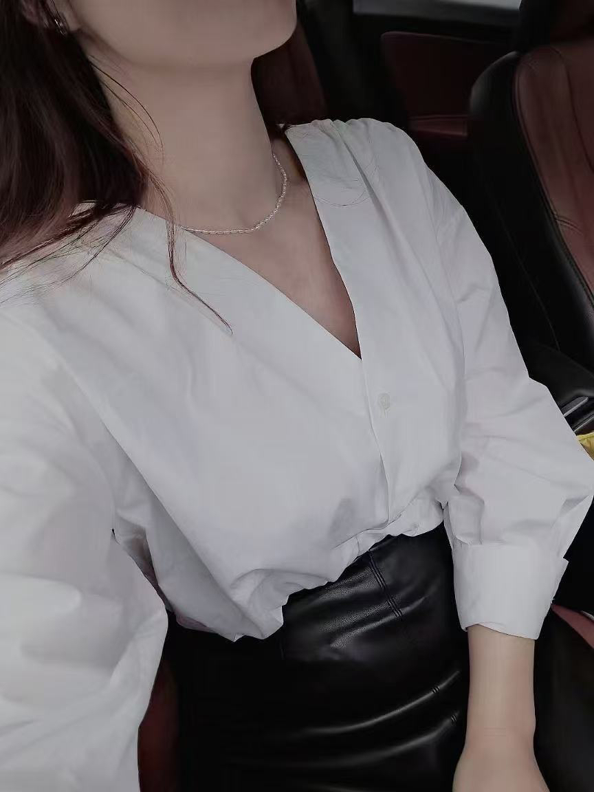 国际大牌免烫抗皱V领韩版长袖衬衫女弹力棉白色衬衣宽松泡