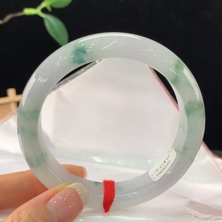 翡翠手镯未镶嵌111-0029