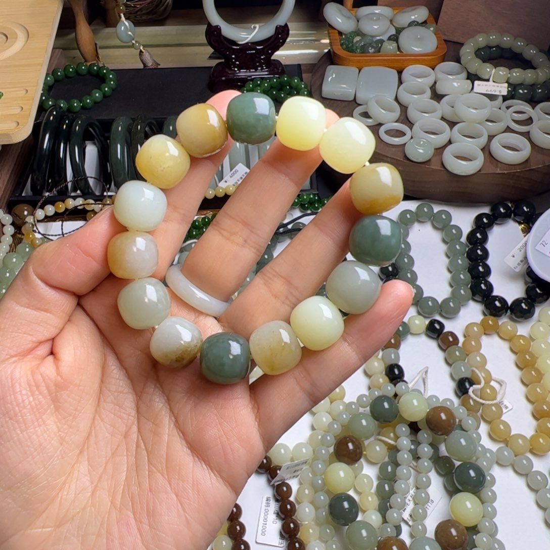 和田玉未镶嵌手链