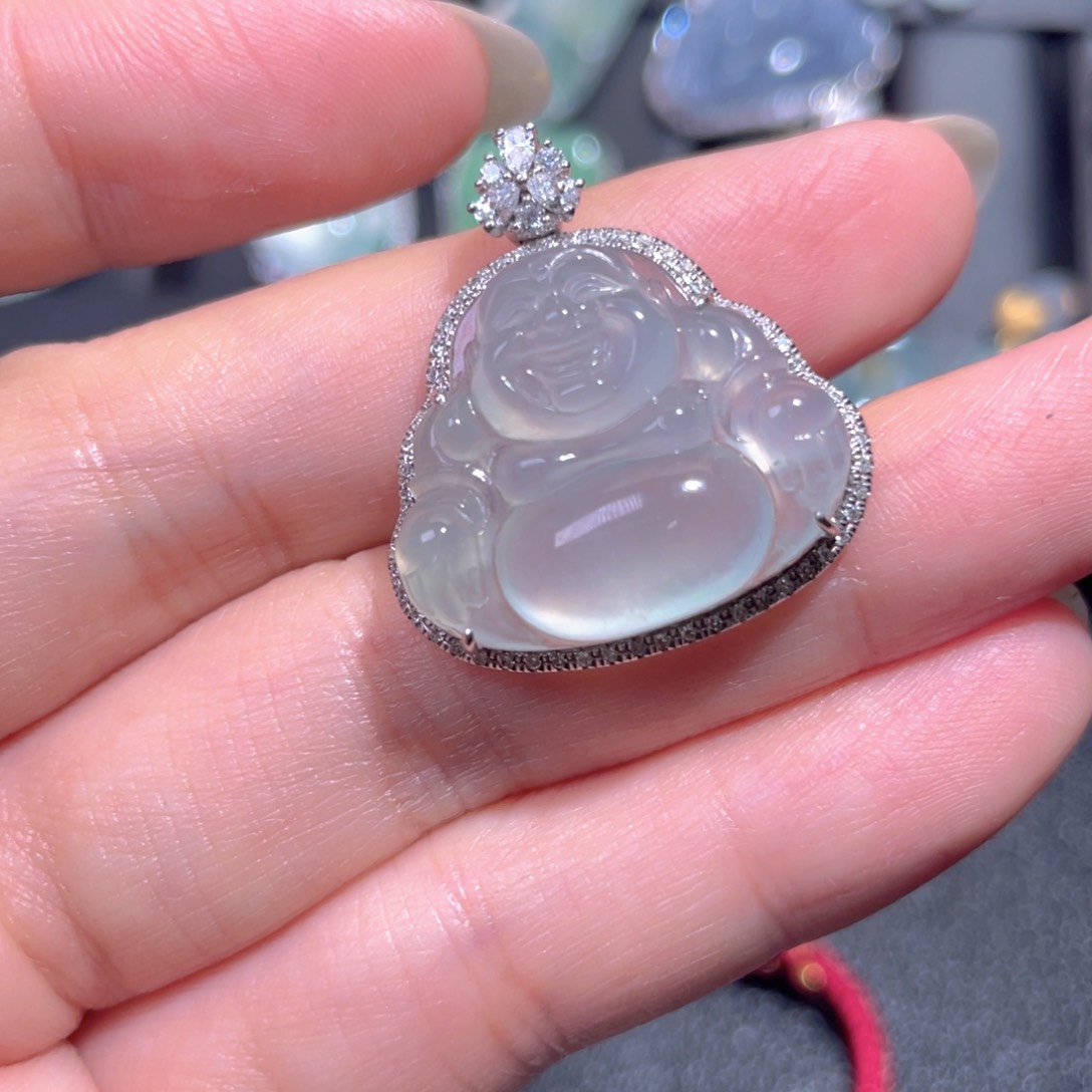 颈饰18K金镶嵌翡翠翡翠