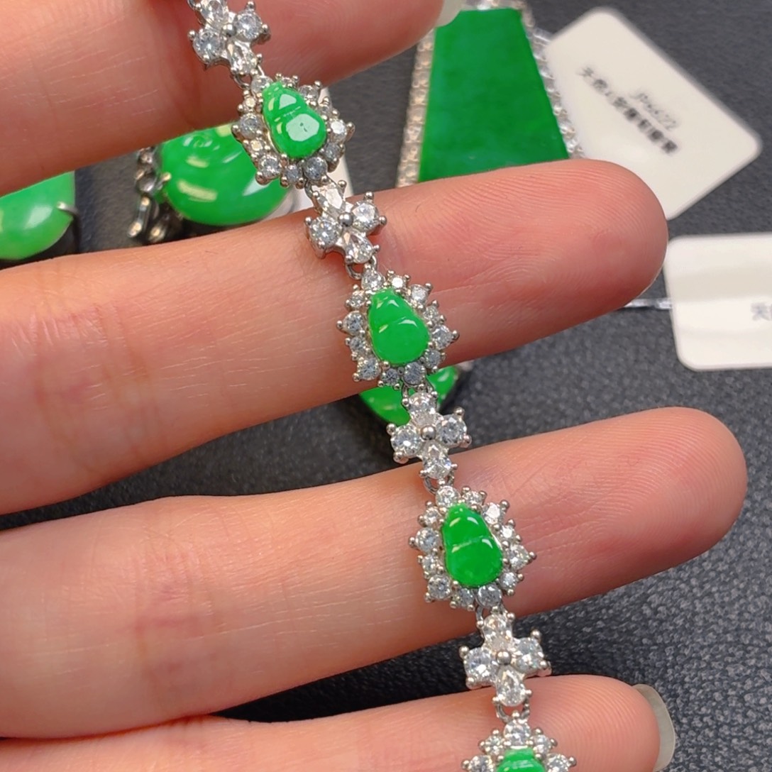 翡翠银S925镶嵌吊坠(不含链)手链