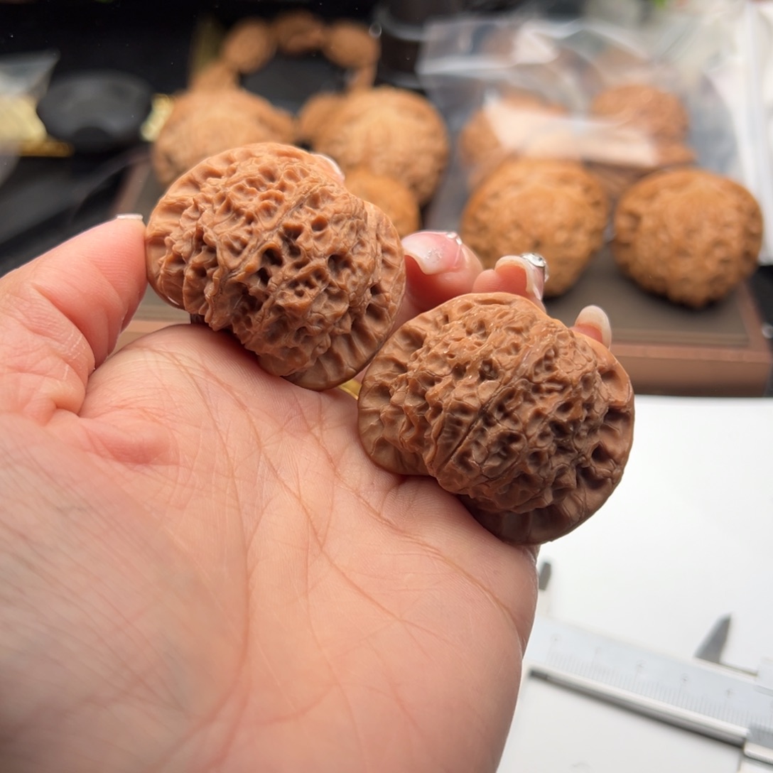 文玩核桃把件血麒麟43