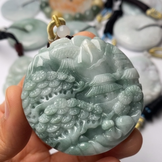 翡翠未镶嵌挂件翡翠