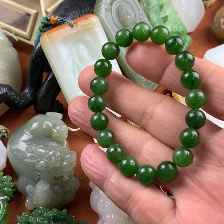 和田玉颈饰未镶嵌