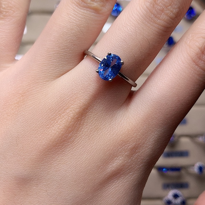 蓝宝石银S925镶嵌戒指