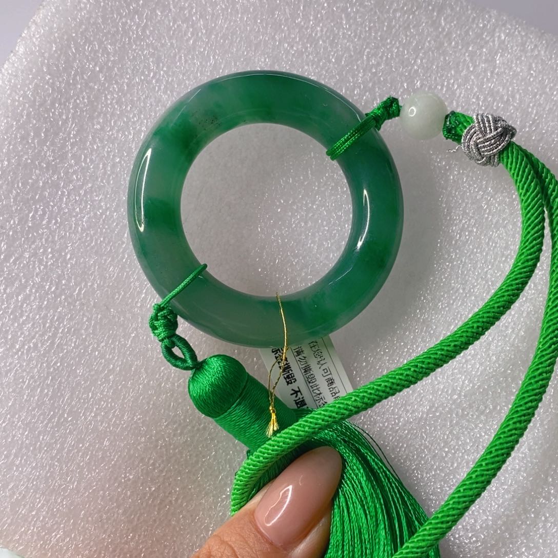 石英质玉颈饰未镶嵌