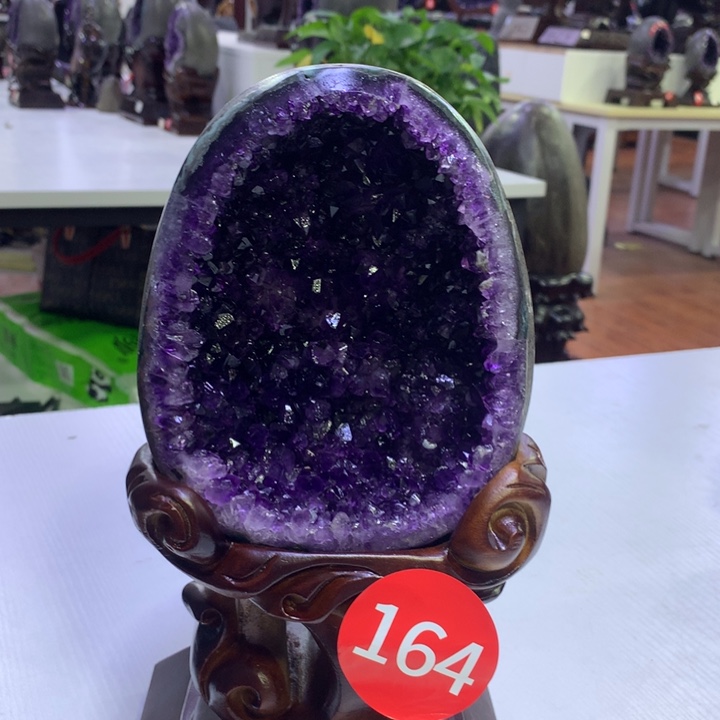 紫晶大型摆件（非配饰）未镶嵌美***上静静