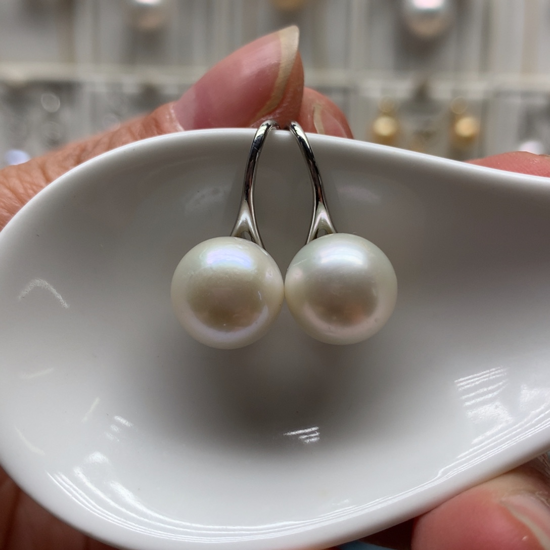 未镶嵌淡水珍珠耳饰