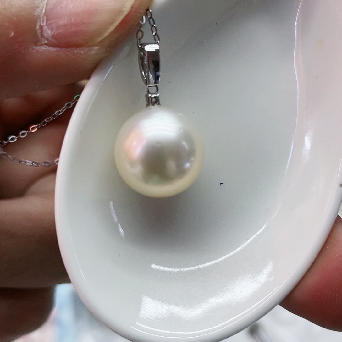 海水珍珠颈饰18K金镶嵌