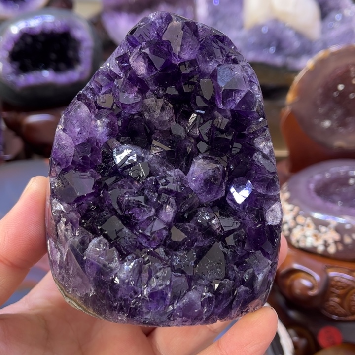 紫晶珠宝半成品未镶嵌