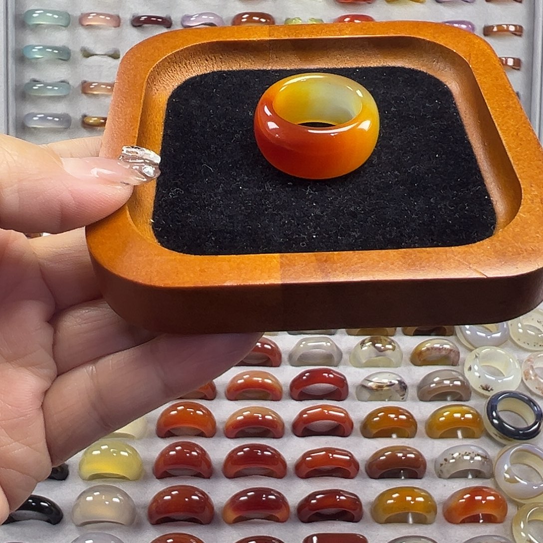 玛瑙/玉髓未镶嵌戒指B3不退换19.9港23