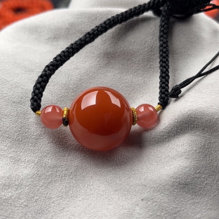 南红玛瑙颈饰未镶嵌e***a