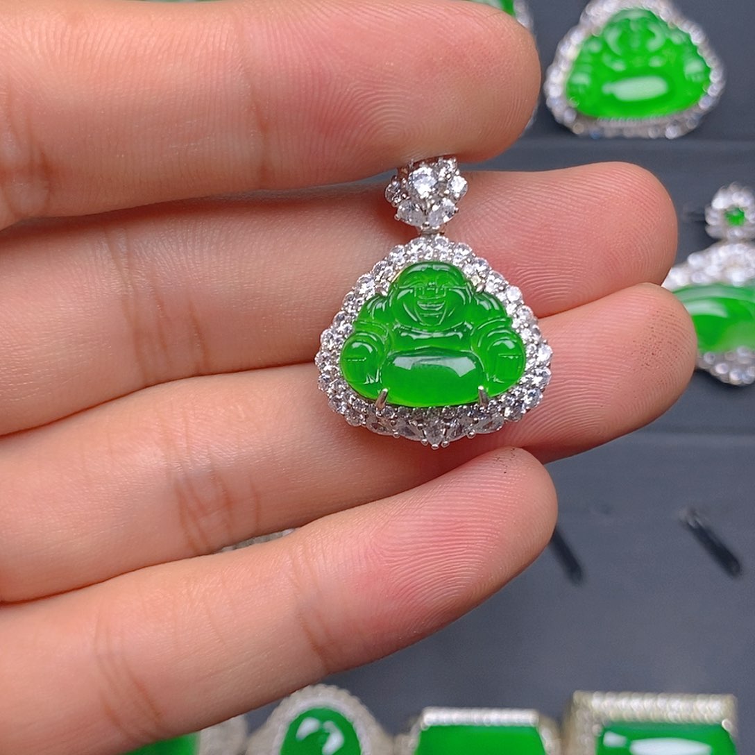 吊坠(赠链)银S925镶嵌翡翠吊坠